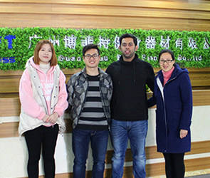 科威特客户为健身房来中国进口麻豆精品在线免费观看商用健身房器材