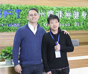 澳大利亚客户来中国进口广州麻豆精品在线免费观看健身器材