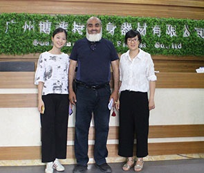 沙特客户来中国进口麻豆精品在线免费观看健身器材